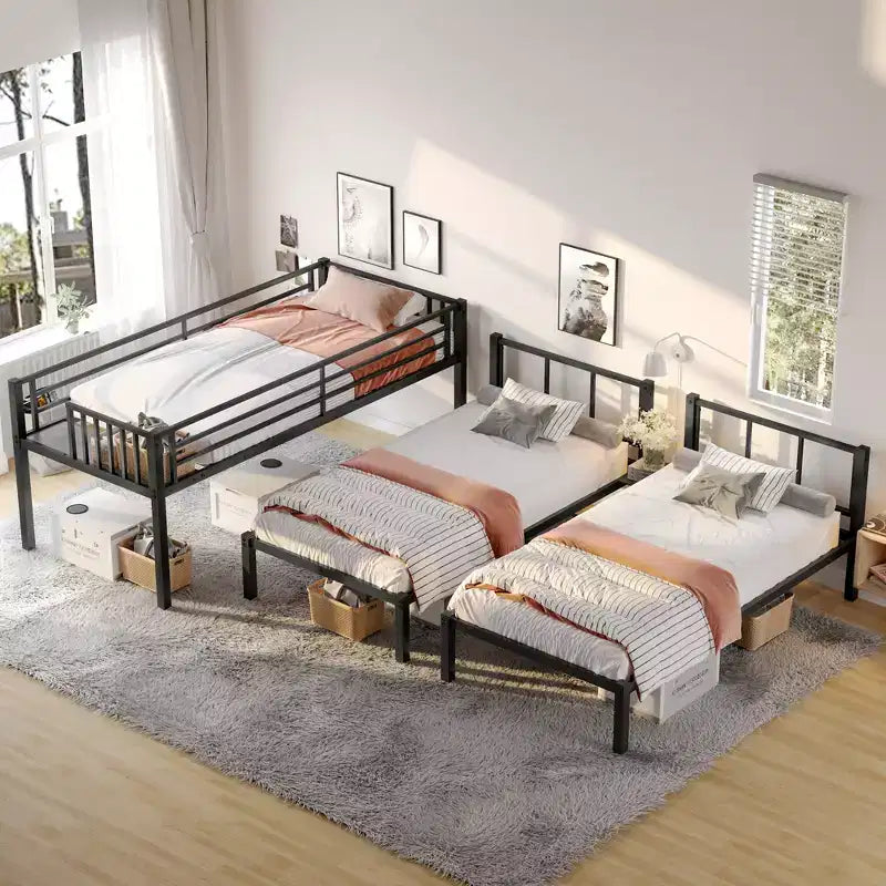 Letto a castello triplo in metallo nero, da una piazza e mezza su una piazza e mezza e una piazza, per 3 persone